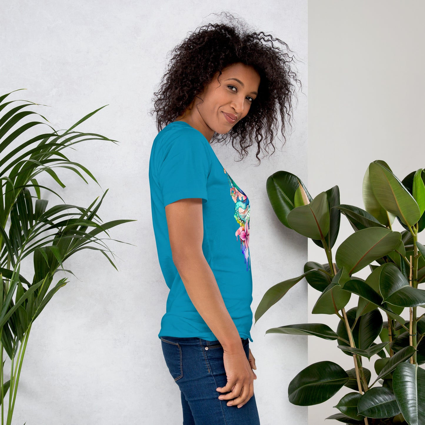 T-shirt Senhora com Estampa de Polvo em Aguarela Rosa e Azul - Conforto e Estilo