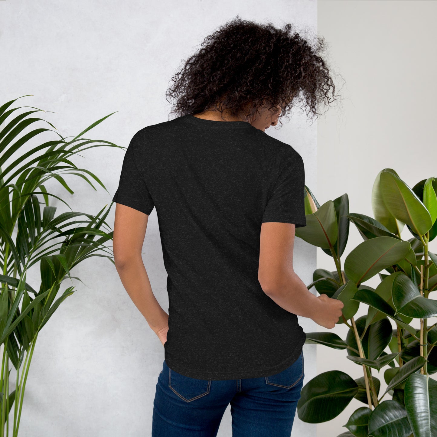 T-shirt Senhora com Estampa de Polvo em Aguarela Rosa e Azul - Conforto e Estilo