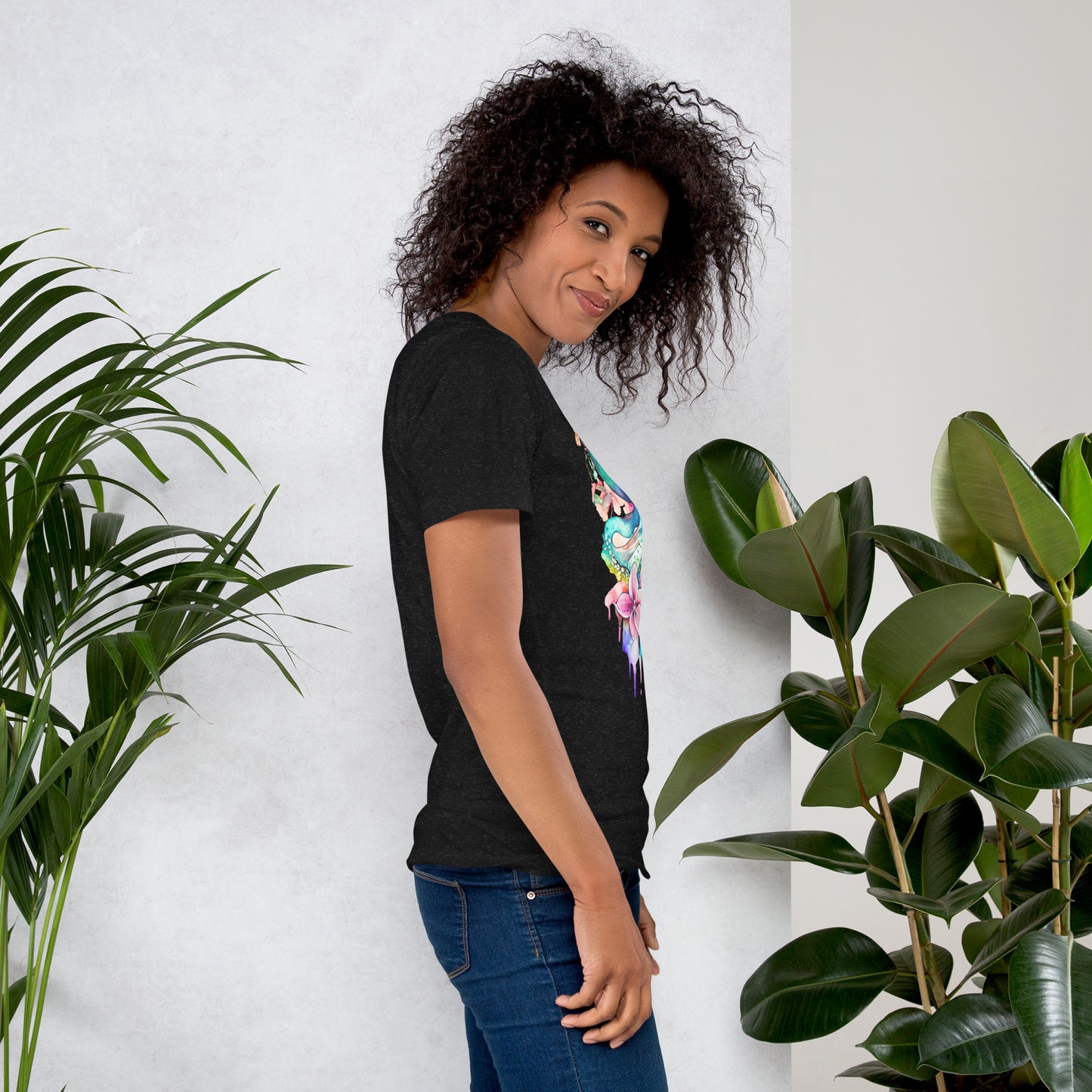 T-shirt Senhora com Estampa de Polvo em Aguarela Rosa e Azul - Conforto e Estilo